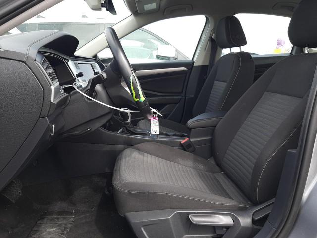  VOLKSWAGEN JETTA 2023 Серебристый