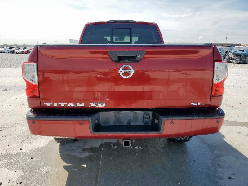  NISSAN TITAN 2016 Красный