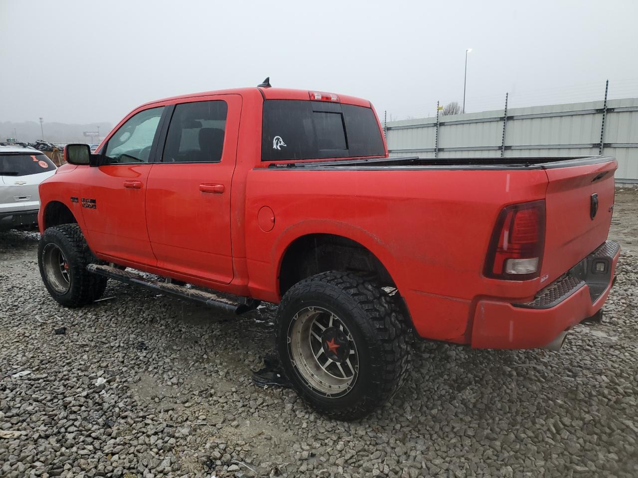 2016 RAM 1500 - Image 2