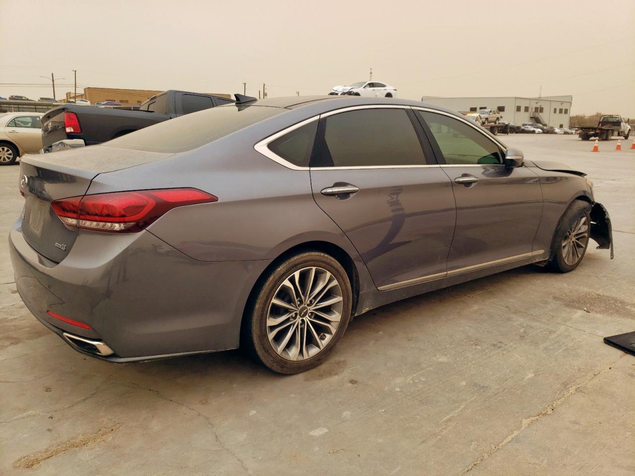 2015 Hyundai Genesis - Image 3