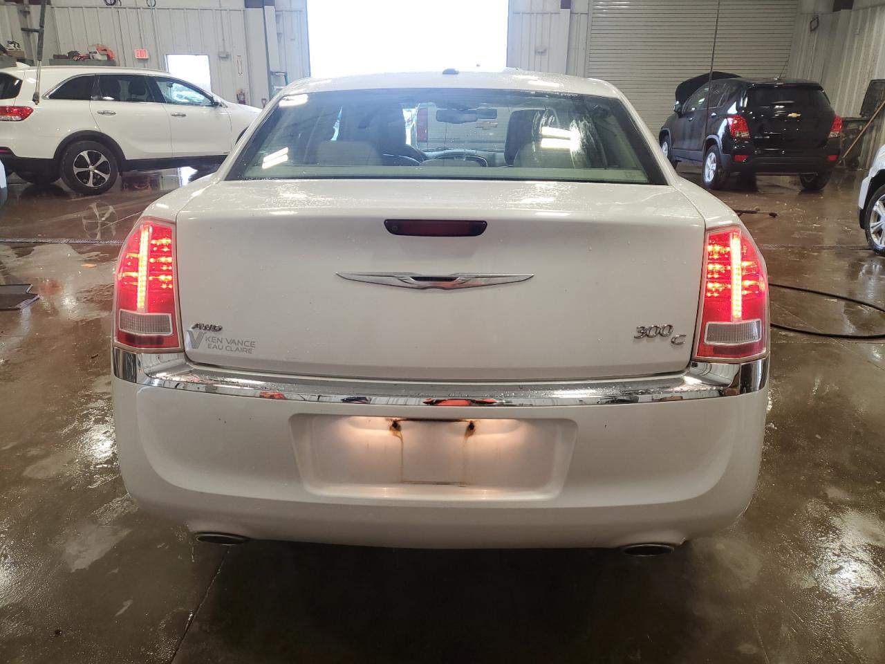 2013 Chrysler 300 - Image 6