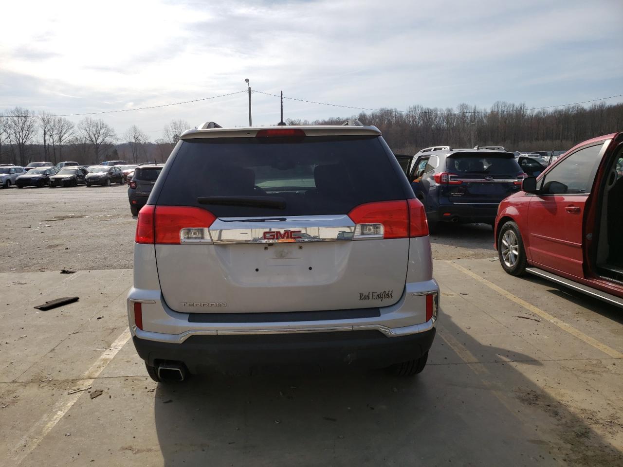 2017 GMC Terrain - Image 6