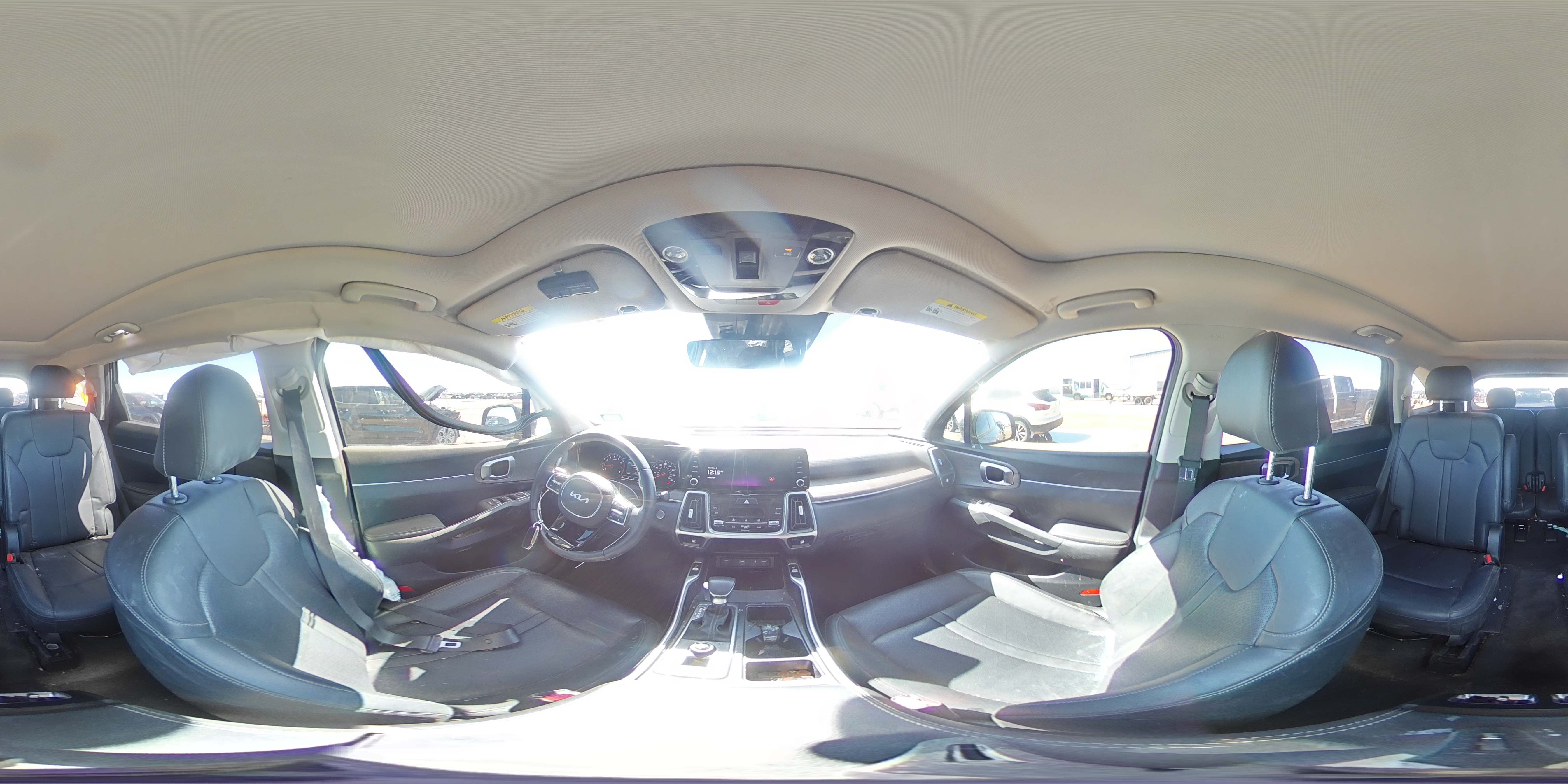2023 Kia Sorento - Image 14