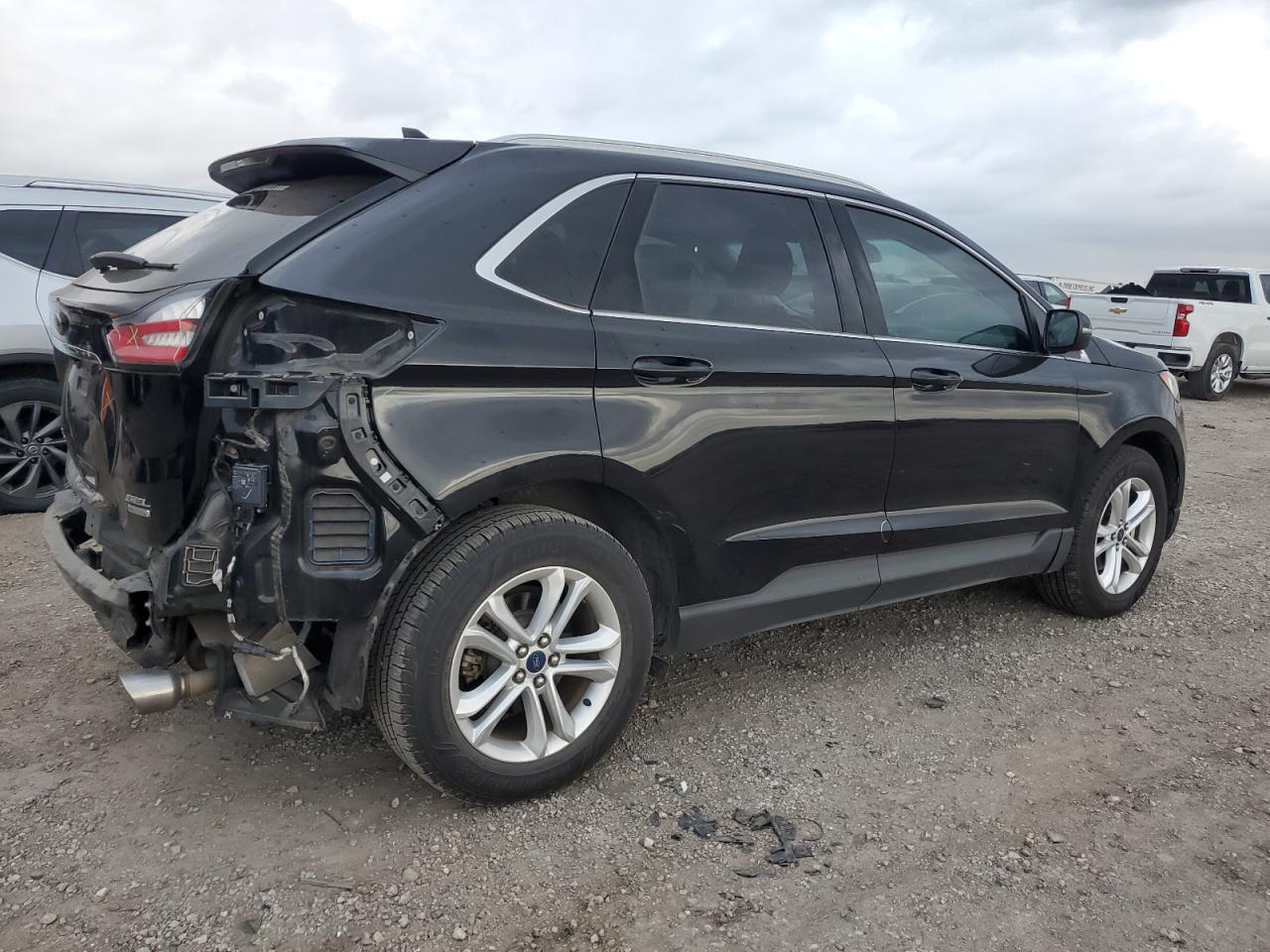 2019 Ford Edge - Image 3