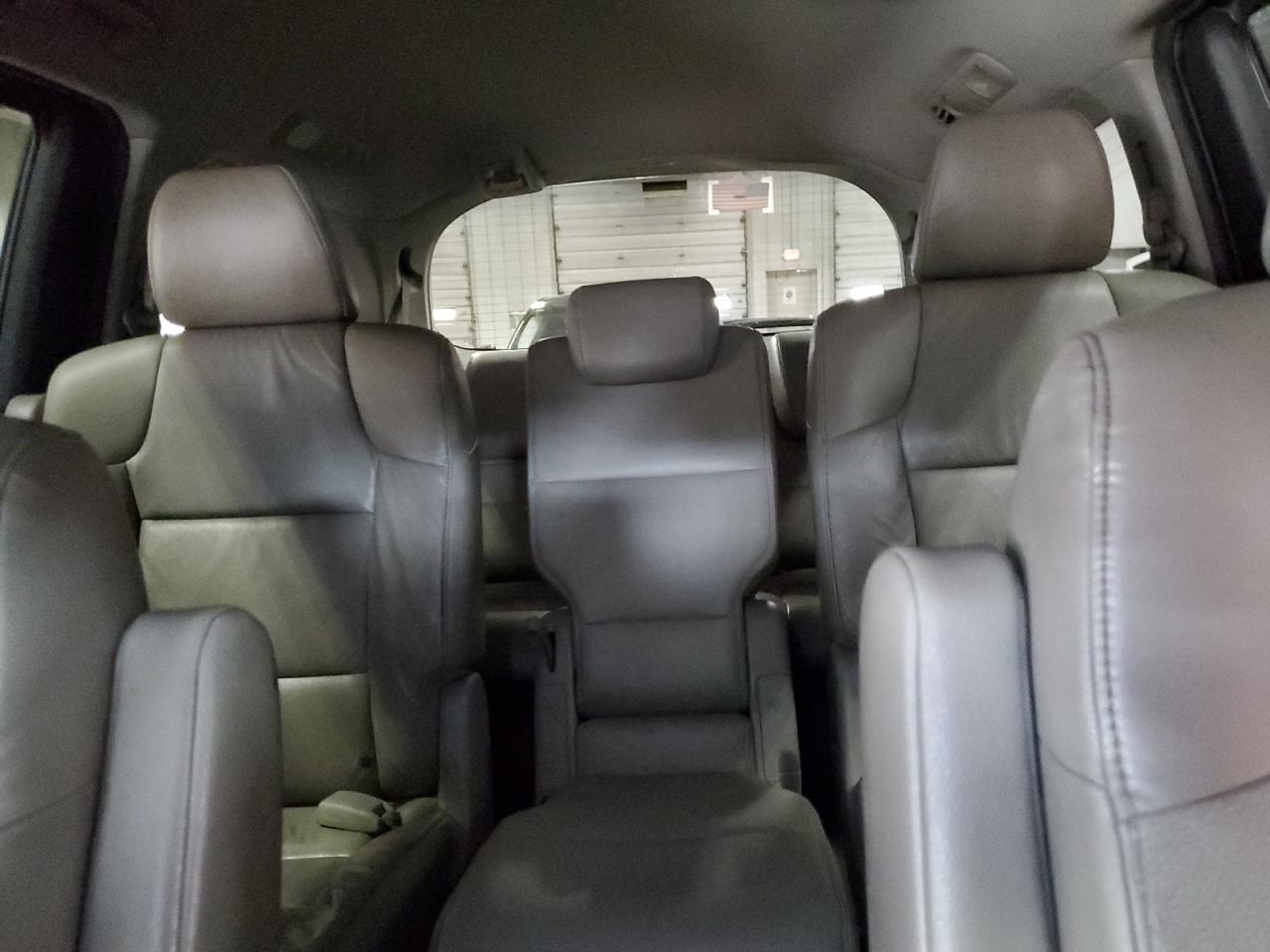 2011 Honda Odyssey - Image 10