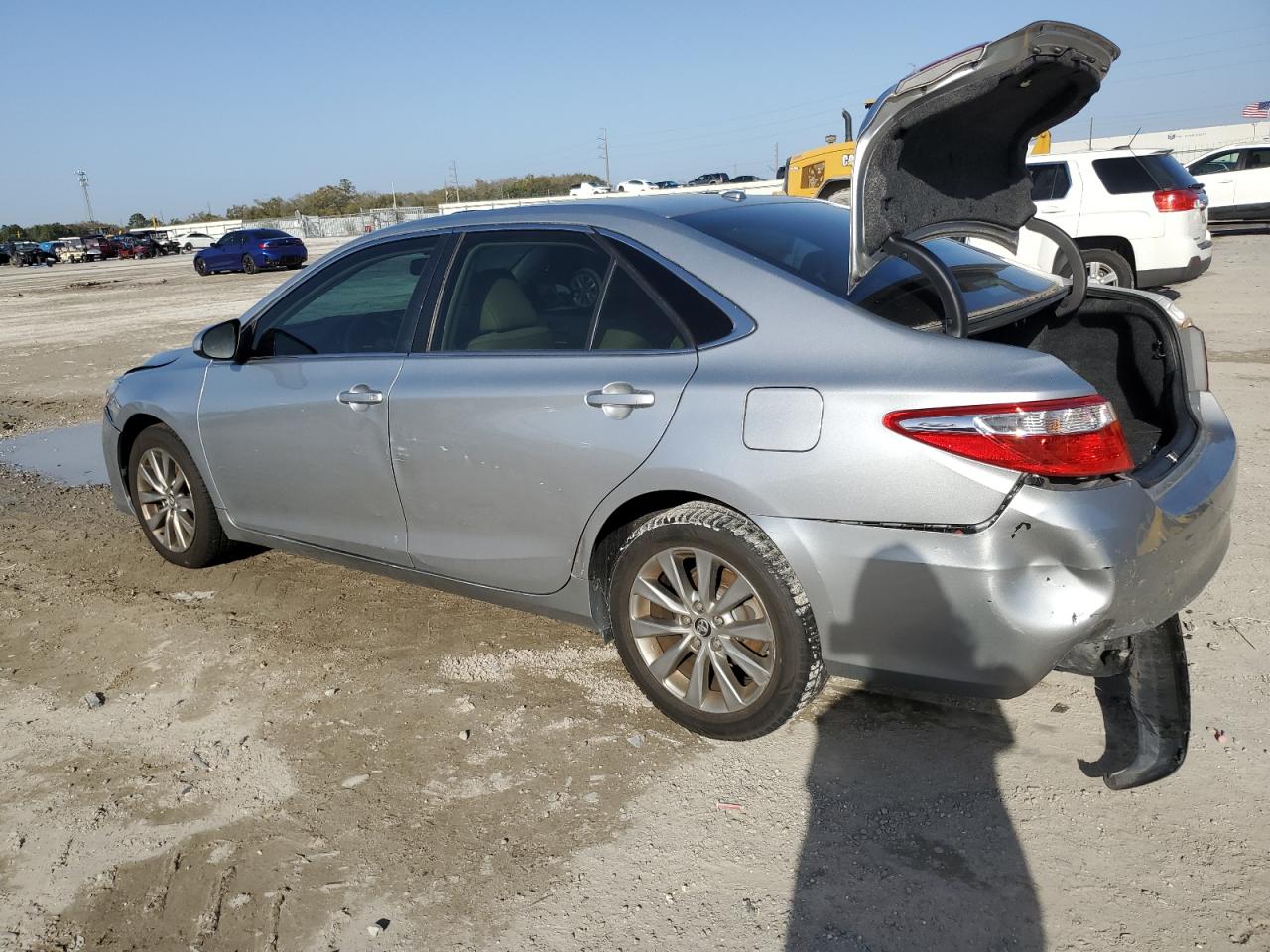 2015 Toyota Camry - Image 2