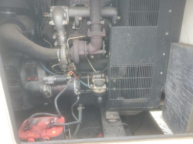  URWI ALL Models 2004 Кремовый