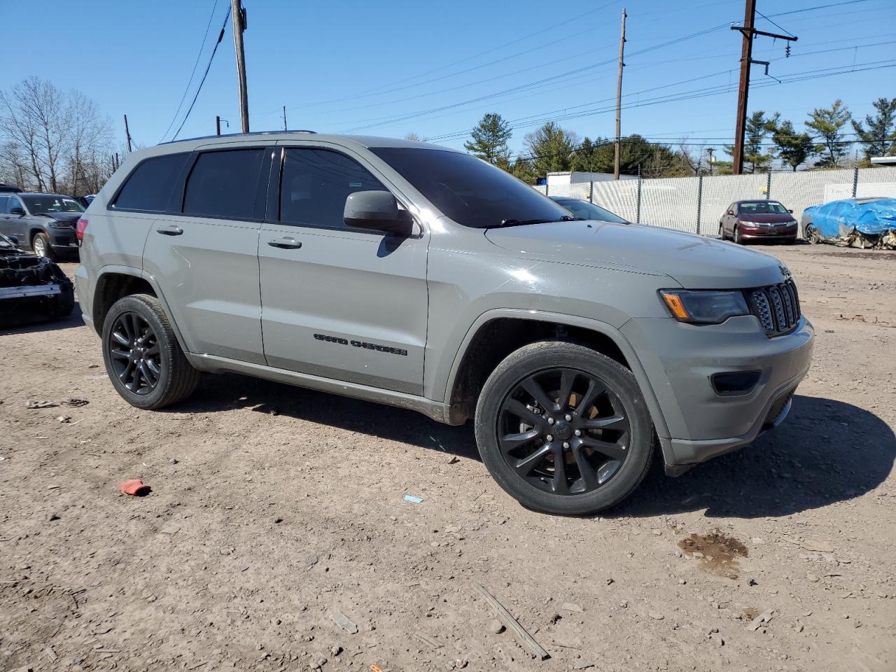 2020 Jeep Grand Cherokee - Image 4
