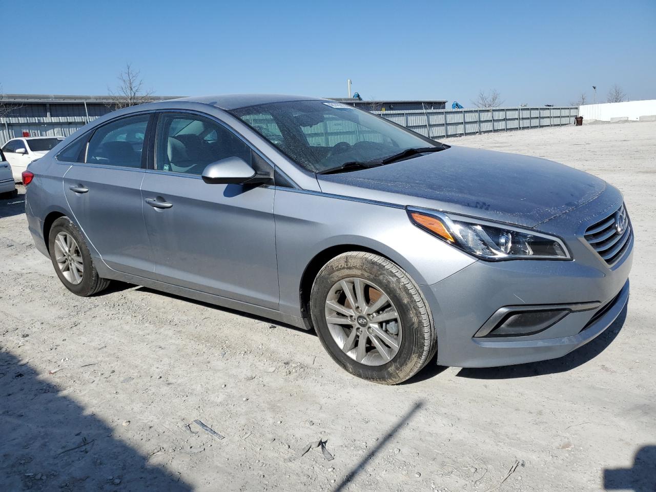 2017 Hyundai Sonata - Image 4