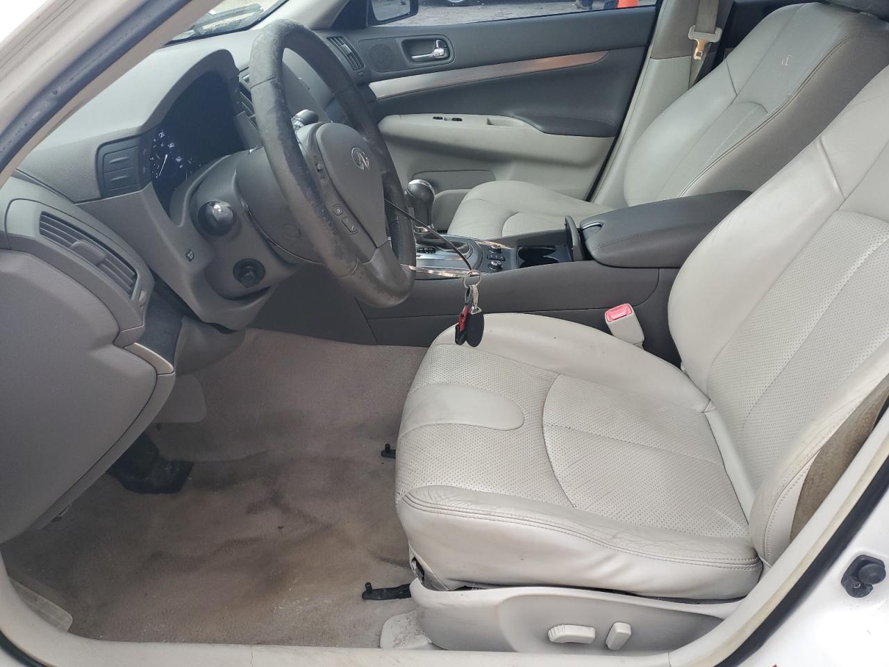 2013 Infiniti G - Image 7
