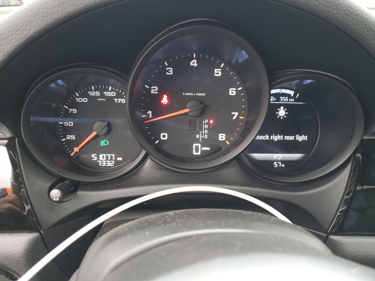 2018 Porsche Macan - Image 9