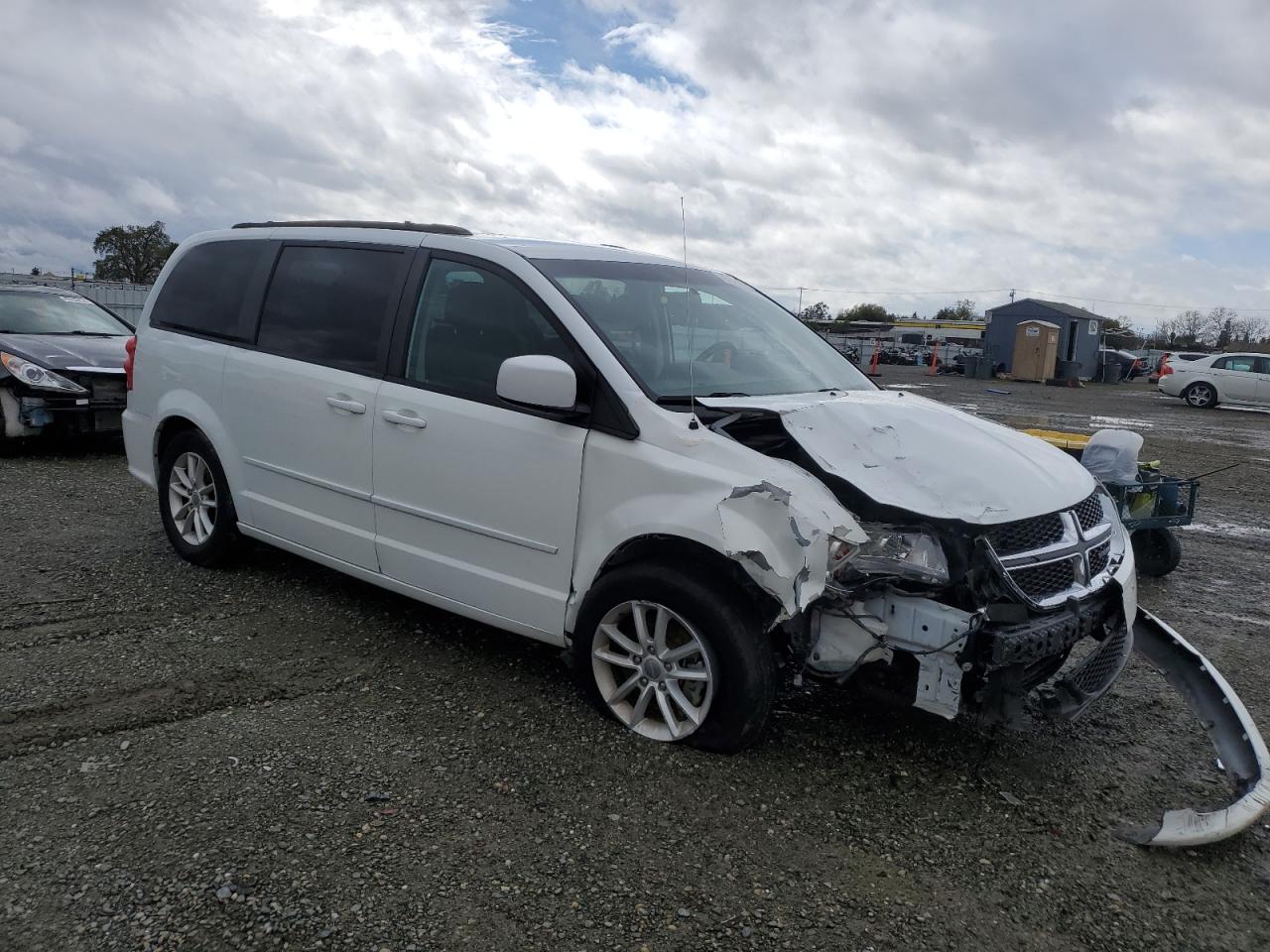 2016 Dodge Caravan - Image 4