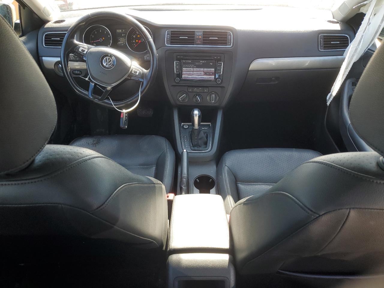 2015 Volkswagen Jetta - Image 8