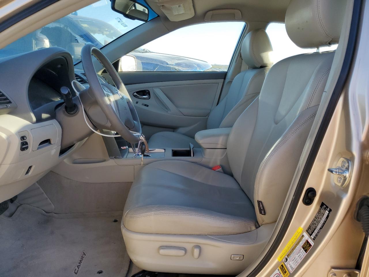 2010 Toyota Camry - Image 7