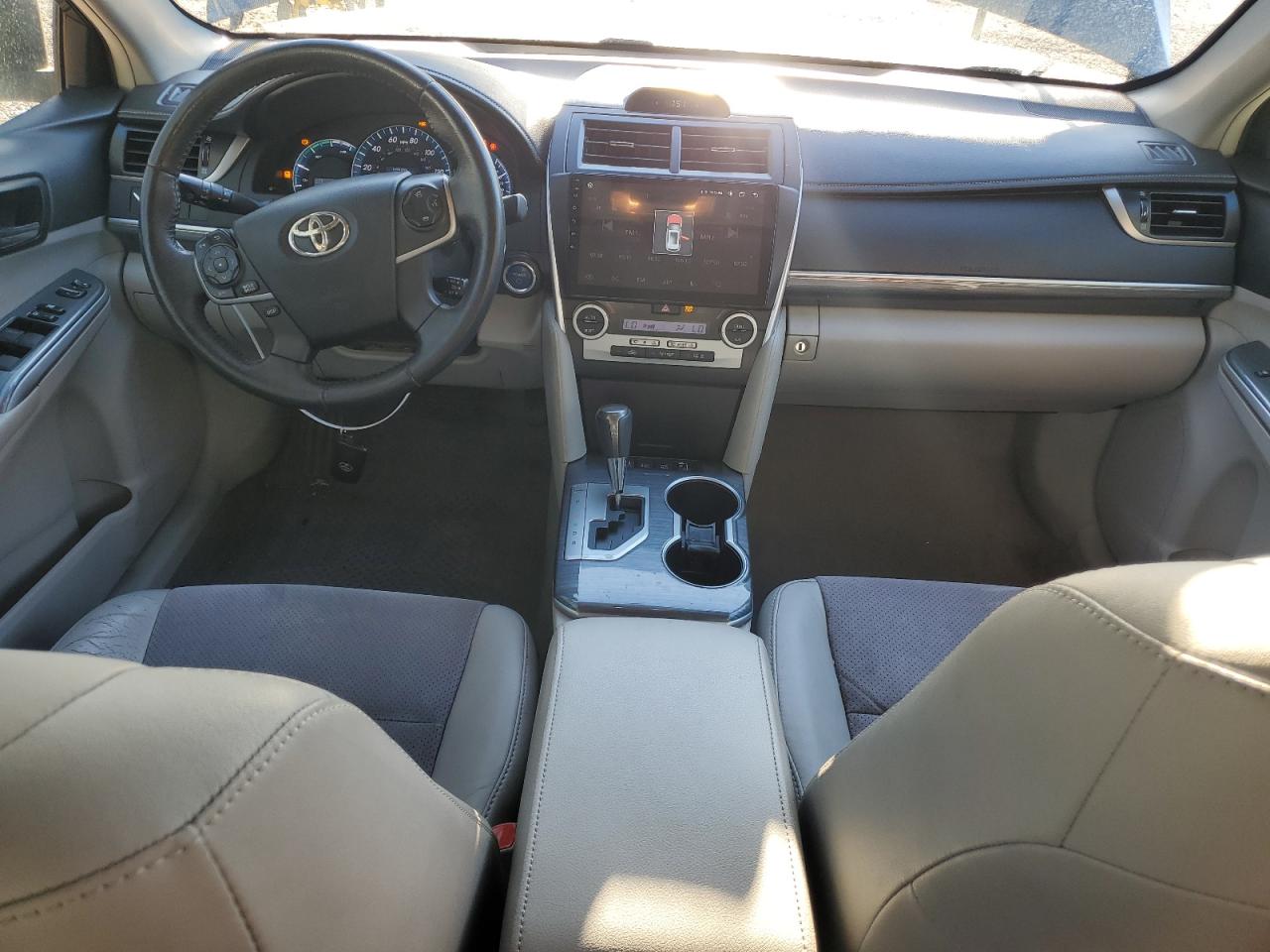 2012 Toyota Camry - Image 8