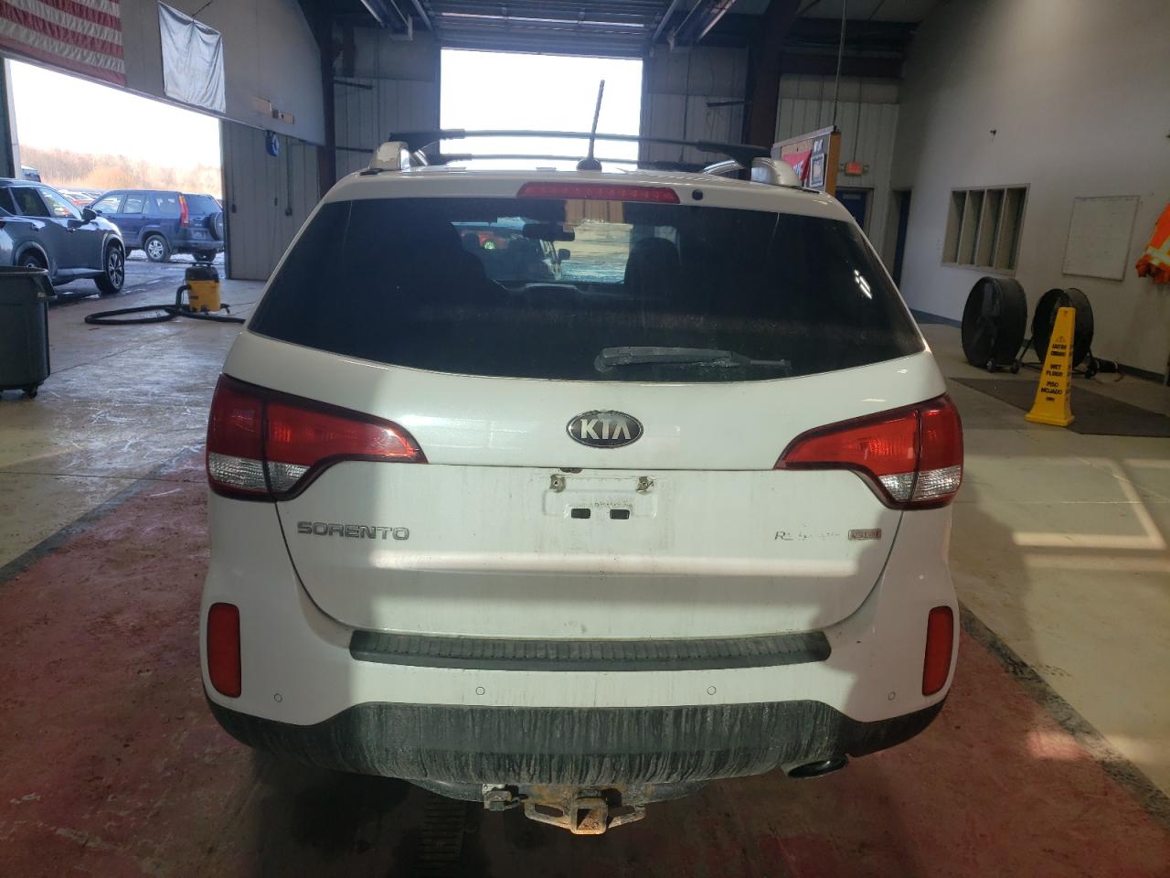 2014 Kia Sorento - Image 6