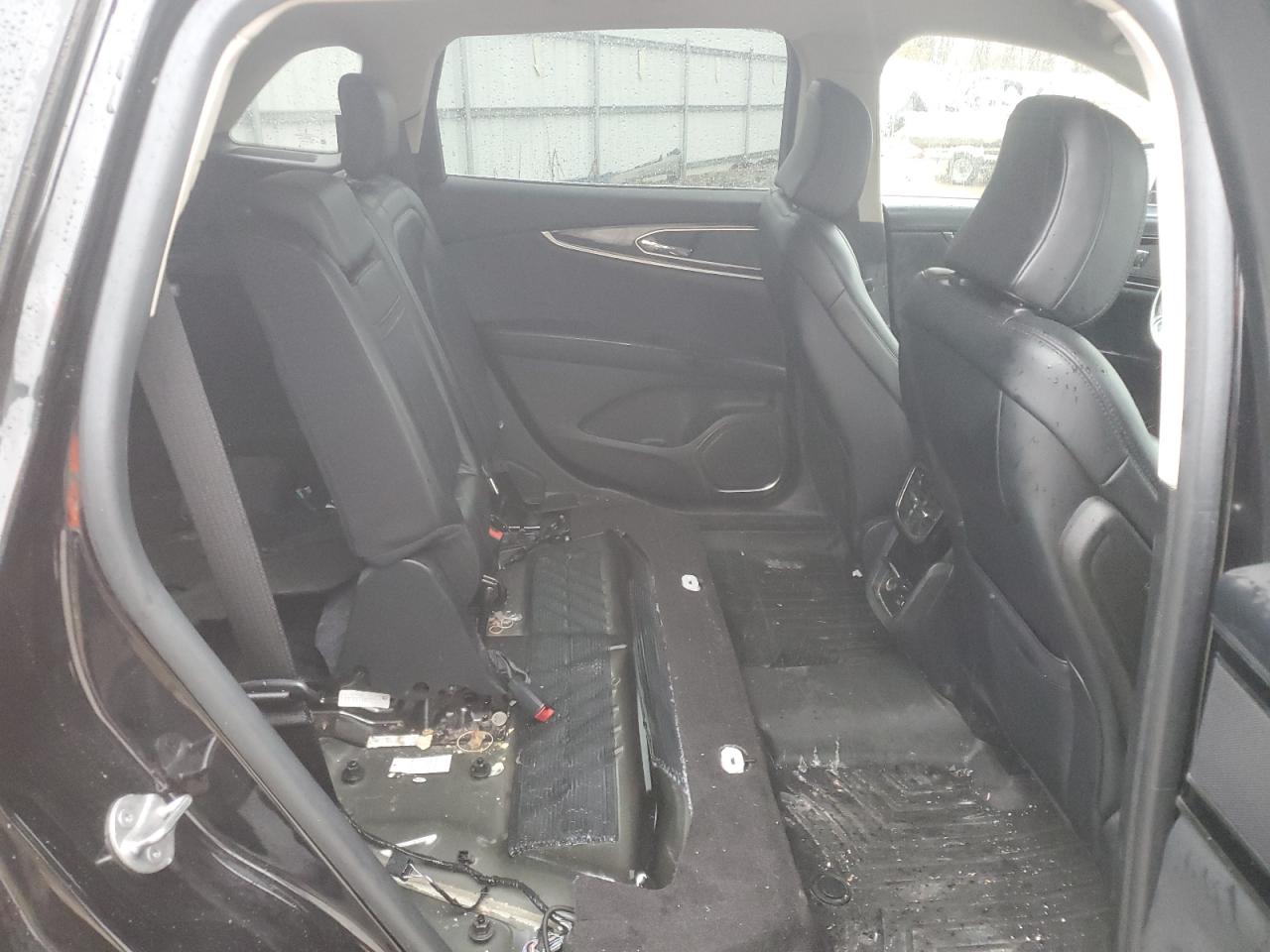 2021 Lincoln Nautilus - Image 11