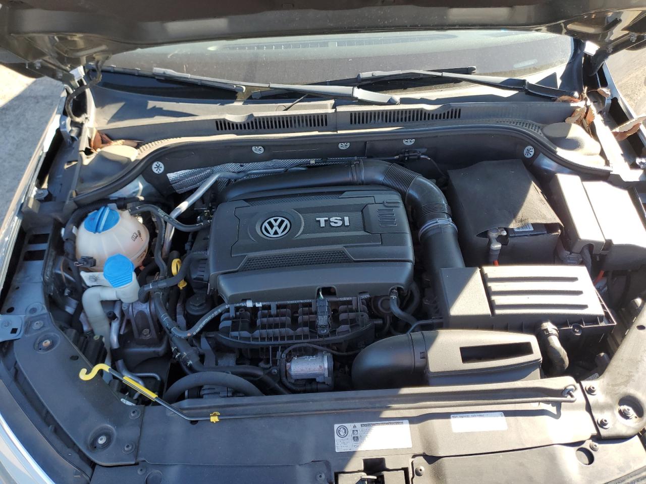 2016 Volkswagen Jetta - Image 11