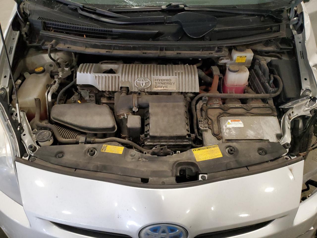 2010 Toyota Prius - Image 12