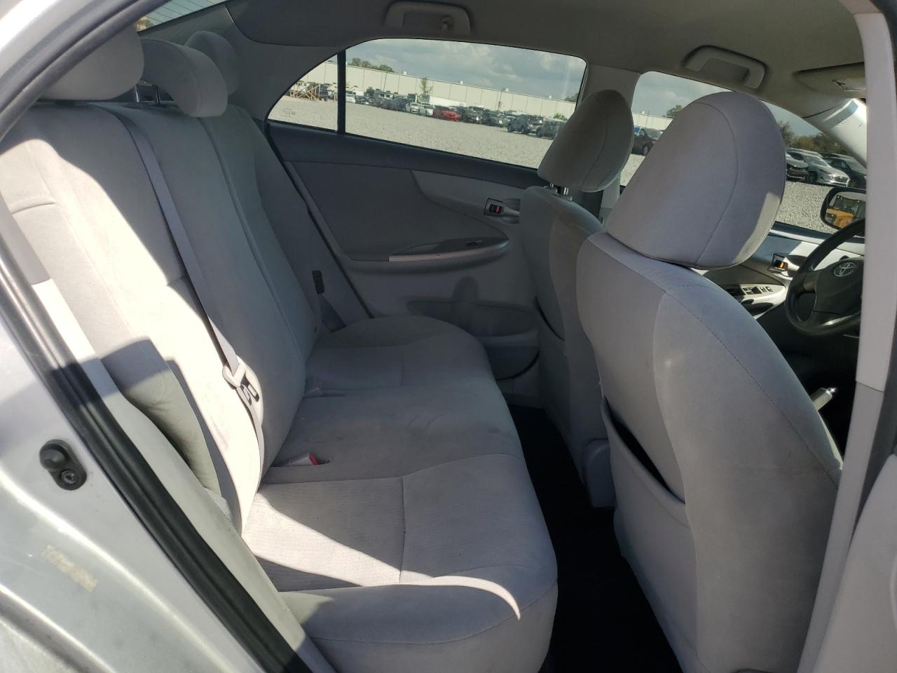 2010 Toyota Corolla - Image 10