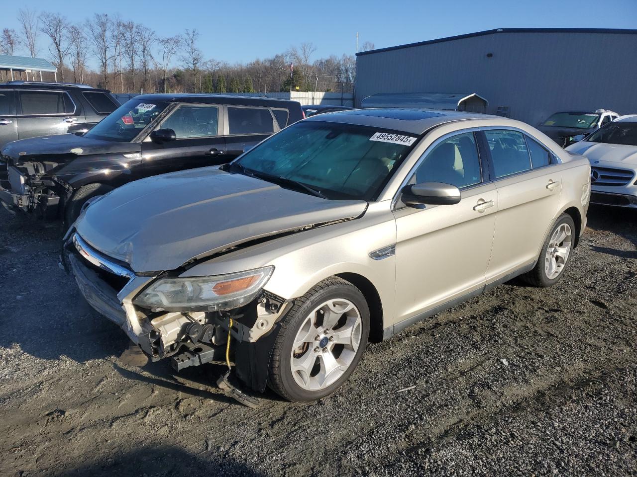 2011 Ford Taurus - Image 1