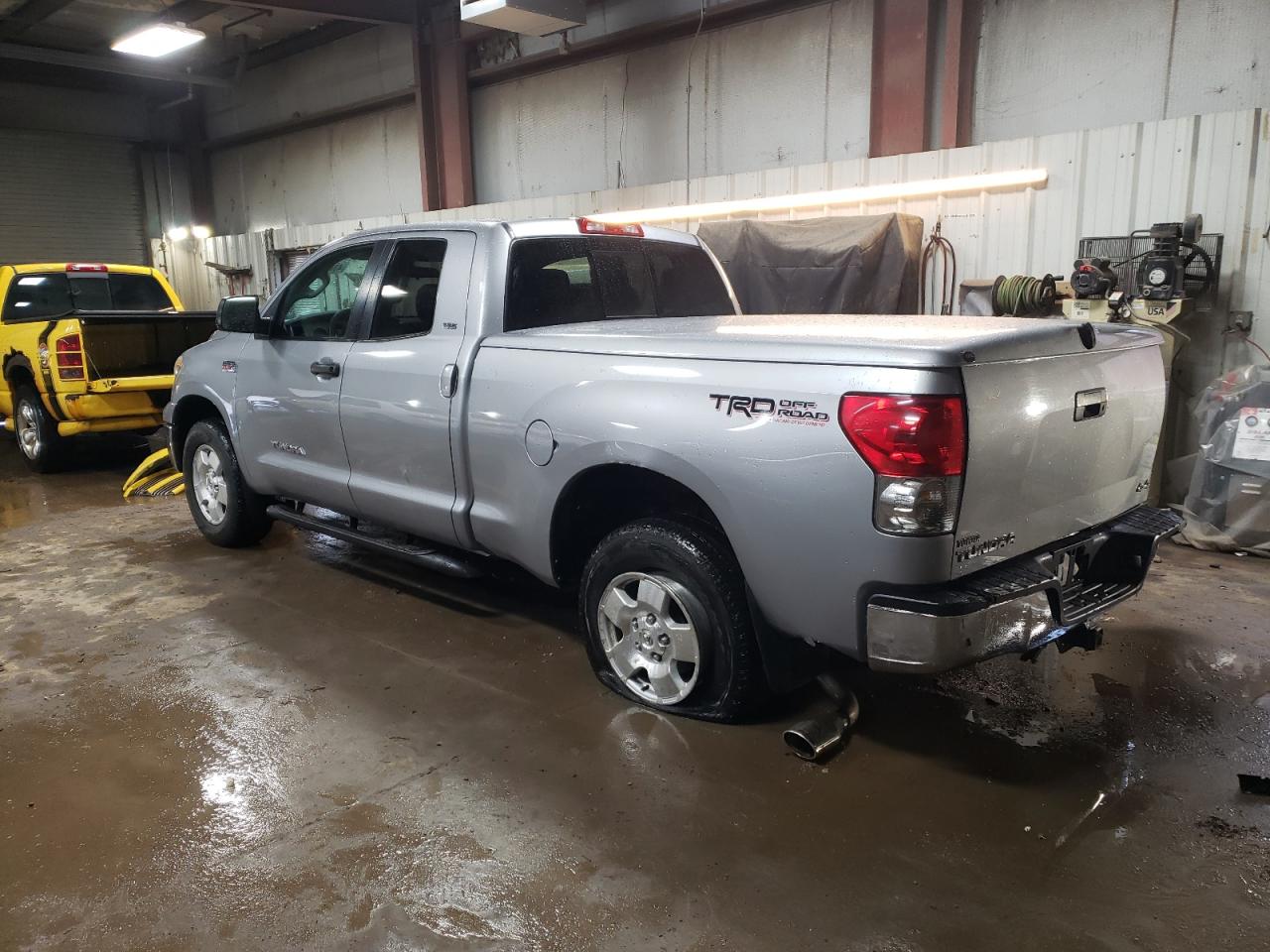 2008 Toyota Tundra - Image 2