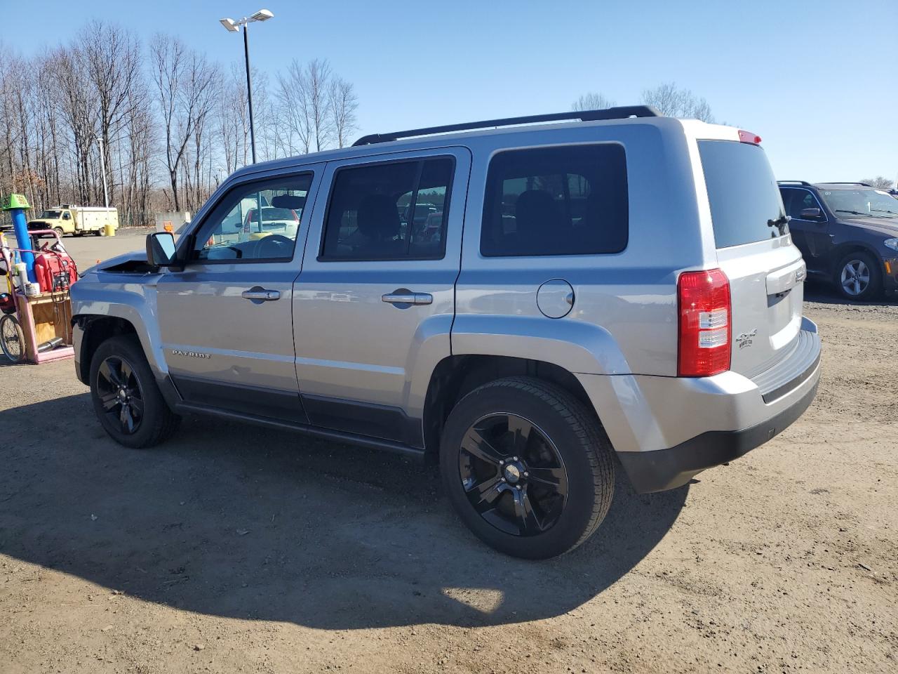 2015 Jeep Liberty (Patriot) - Image 2
