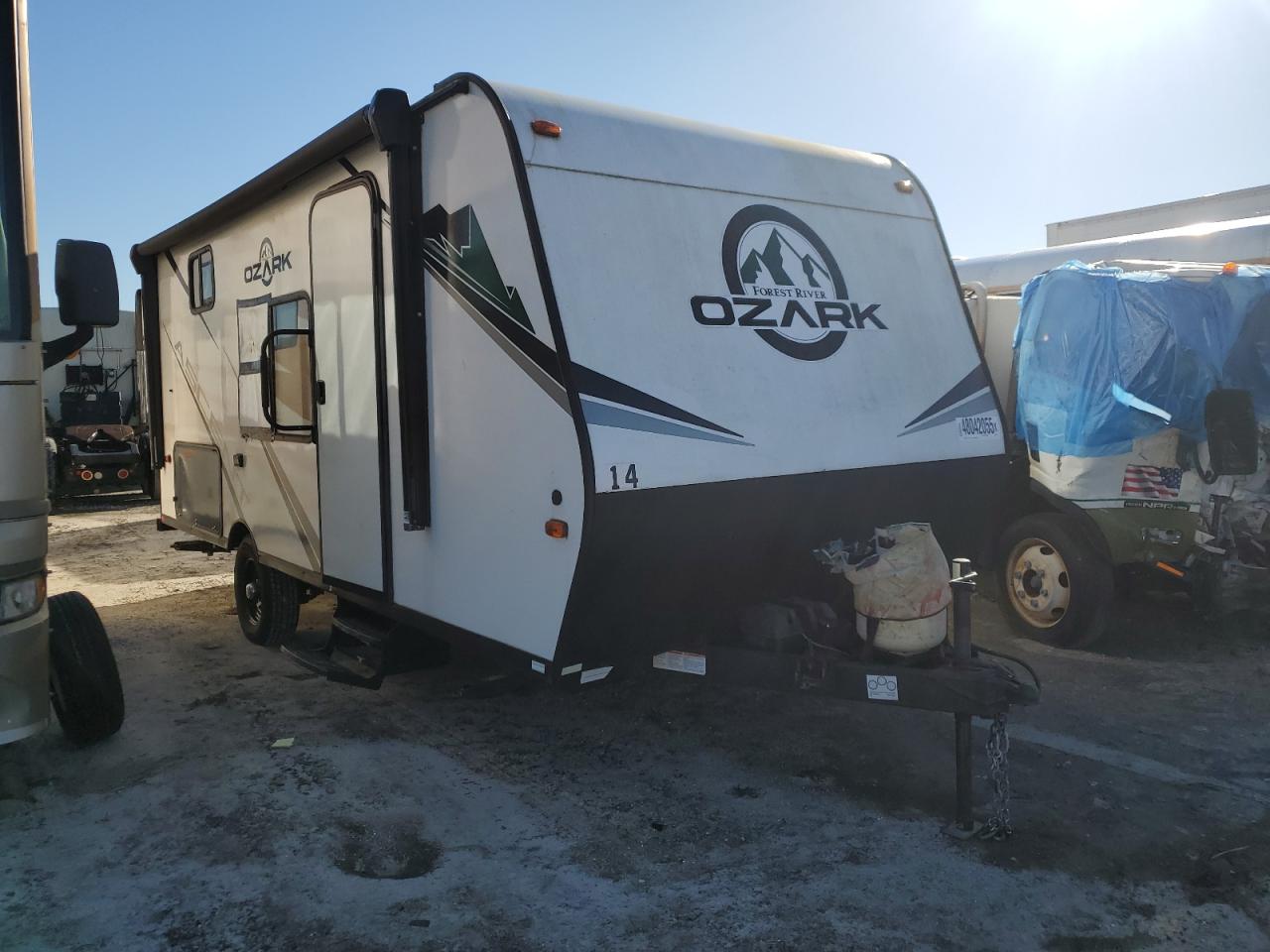 2022 Foresriver 5Th Wheel for Sale in Fort Pierce, FL - Water/Flood