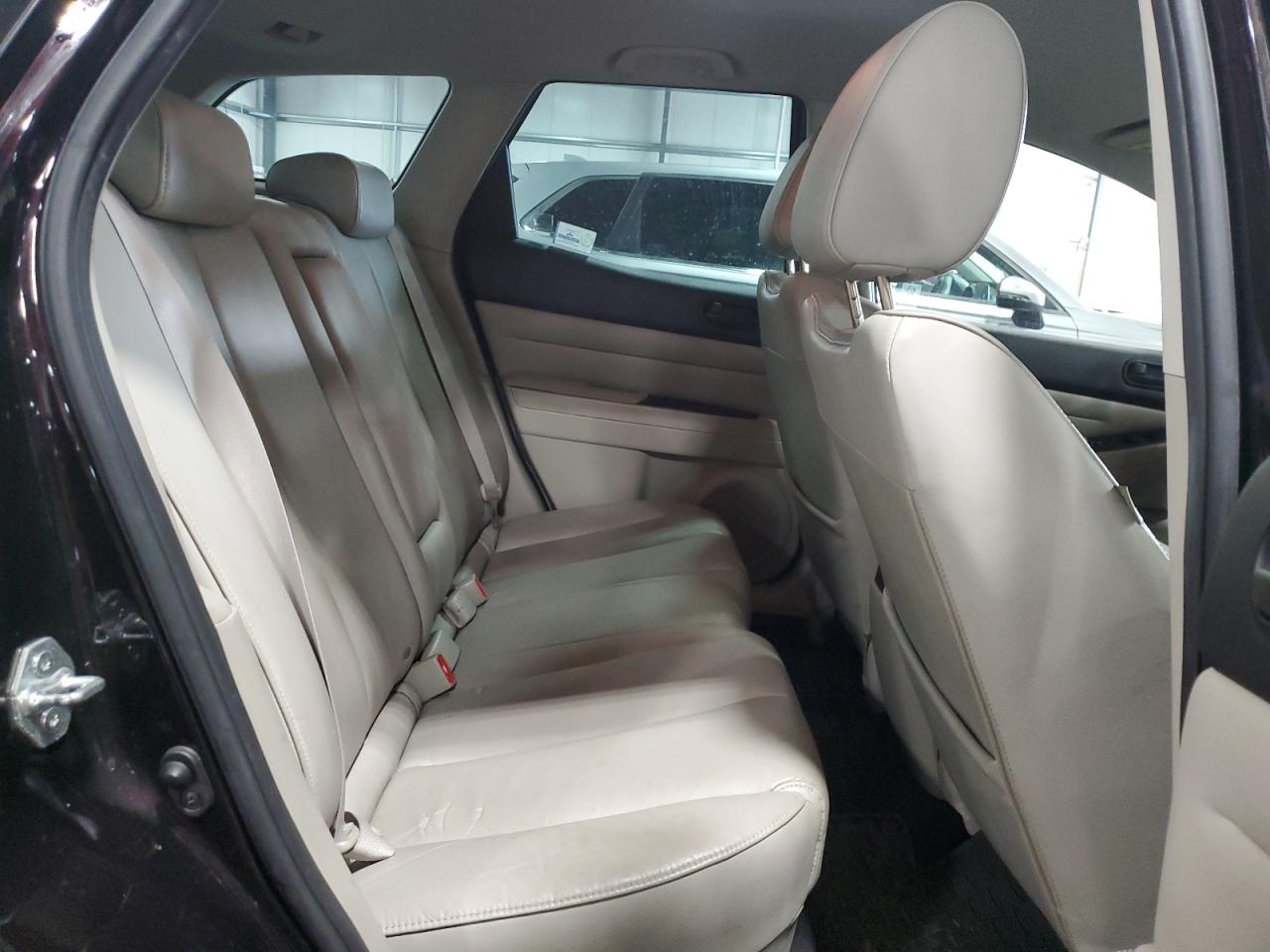 2010 Mazda CX-7 - Image 11