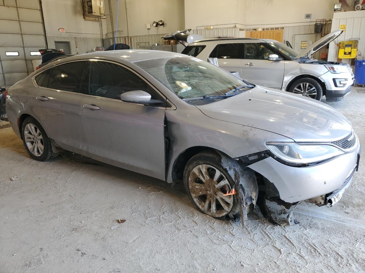 2016 Chrysler 200 - Image 4