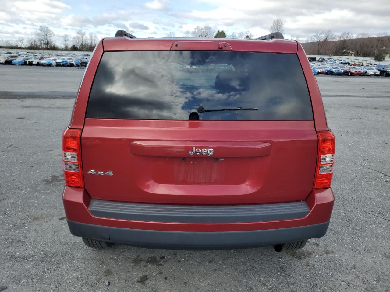 2014 Jeep Liberty (Patriot) - Image 6