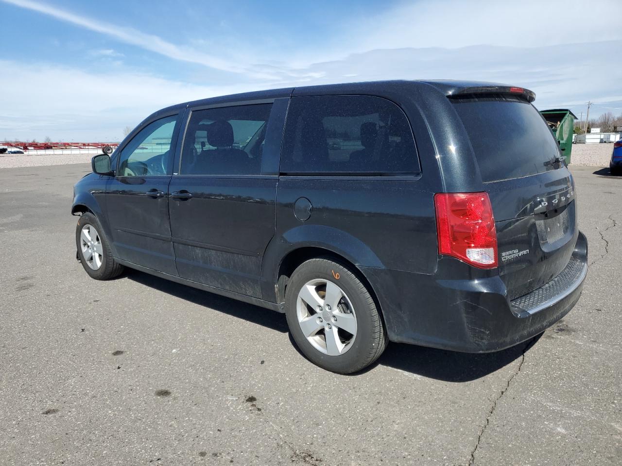 2014 Dodge Caravan - Image 2