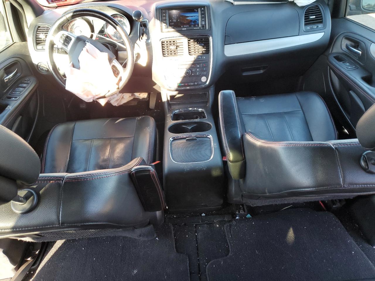 2019 Dodge Caravan - Image 8