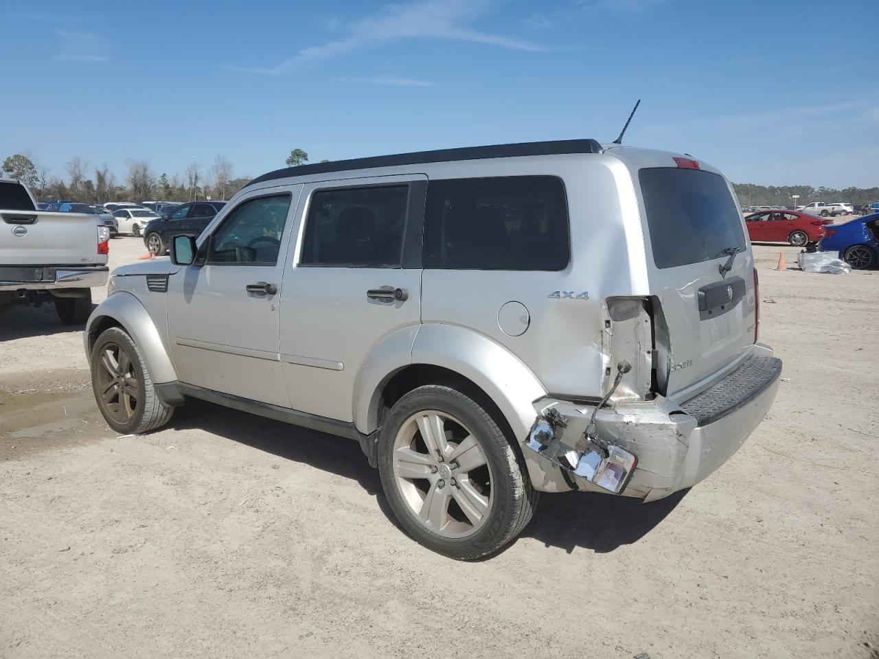 2011 Dodge Nitro - Image 2