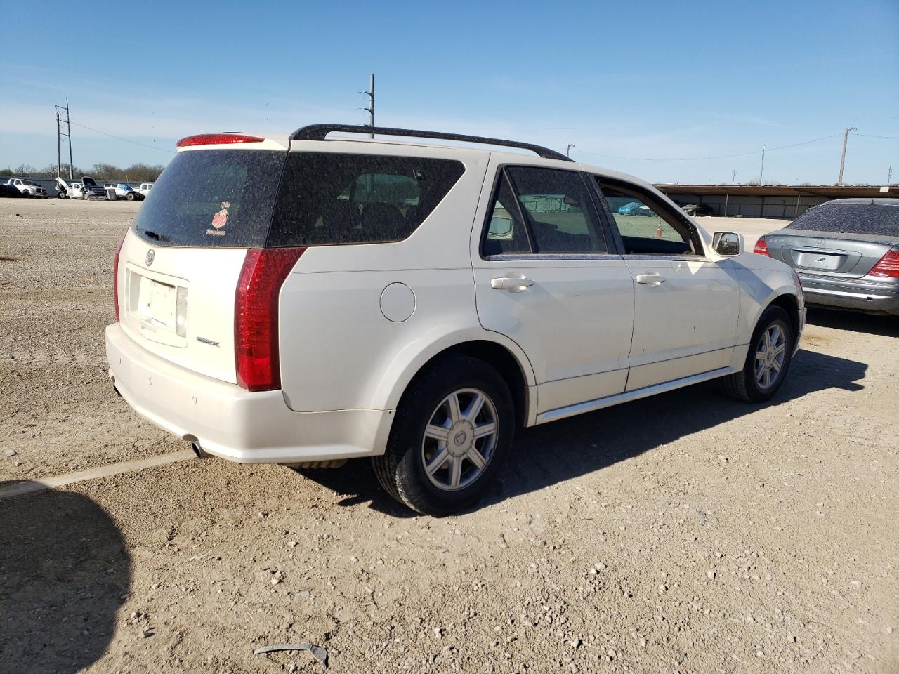 2004 Cadillac SRX - Image 3