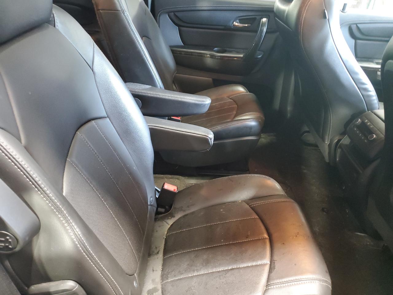 2017 GMC Acadia - Image 11