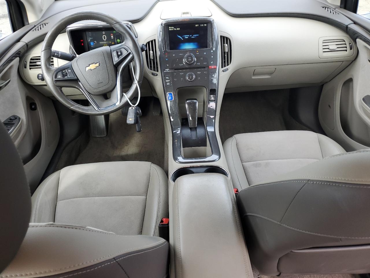 2014 Chevrolet Volt - Image 8