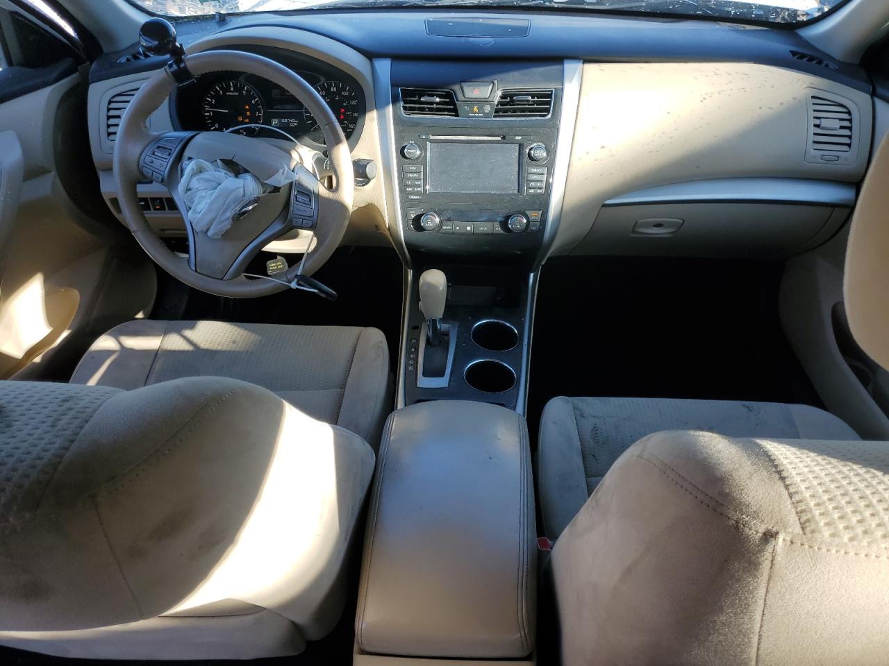2015 Nissan Altima - Image 8