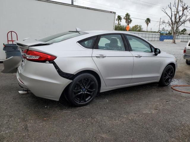  FORD FUSION 2019 Srebrny
