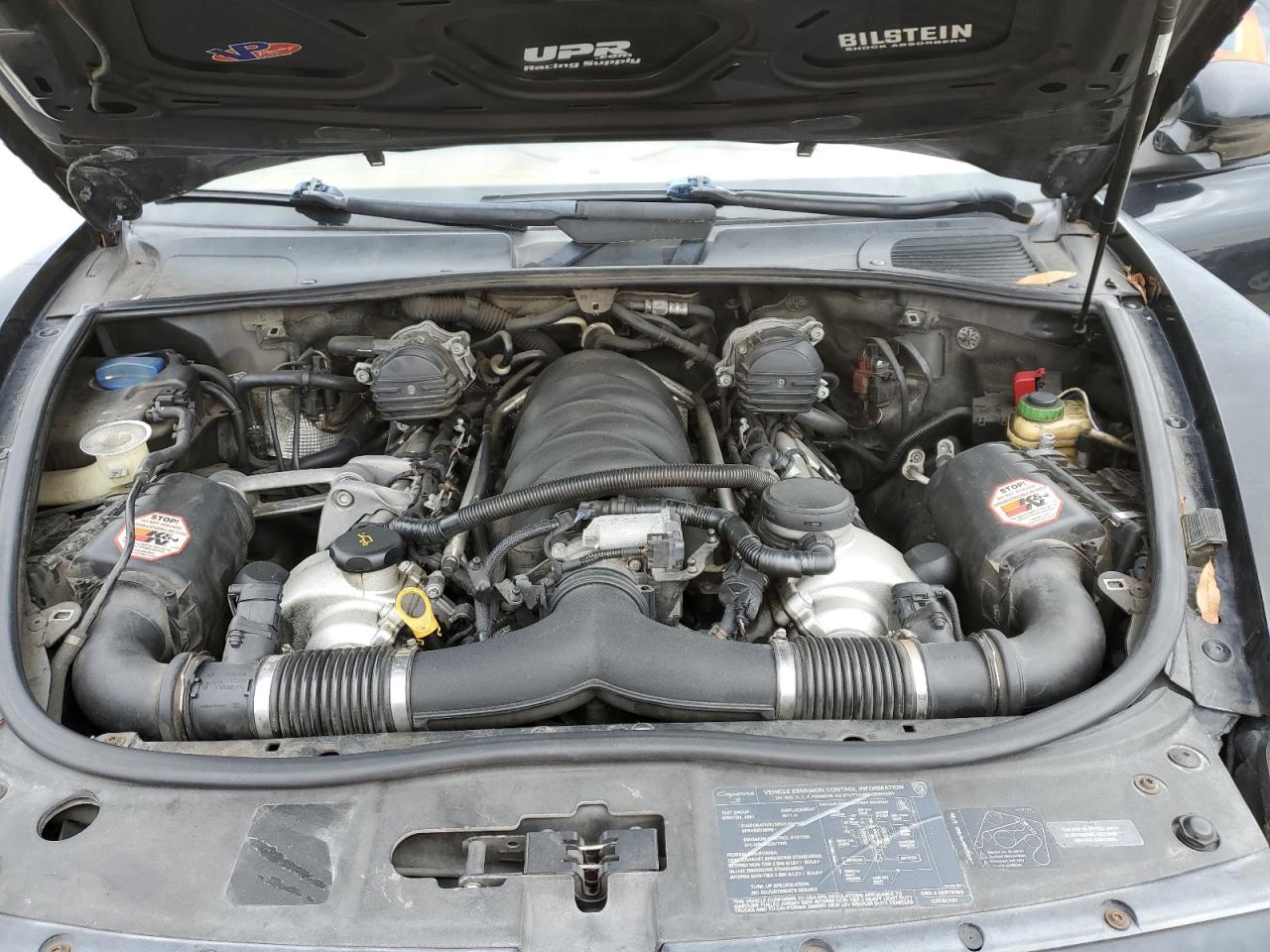 2005 Porsche Cayenne - Image 12