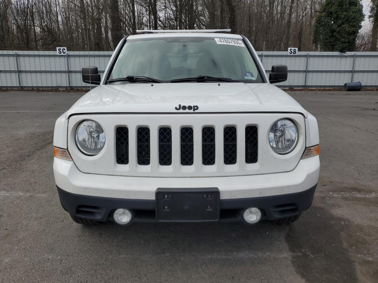 2015 Jeep Liberty (Patriot) - Image 5