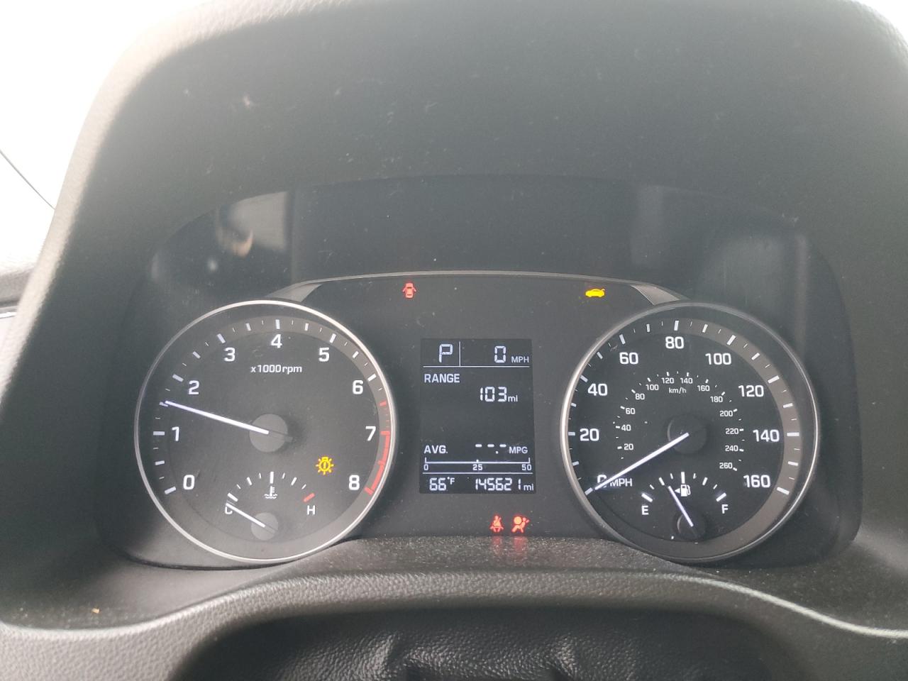 2017 Hyundai Elantra - Image 9