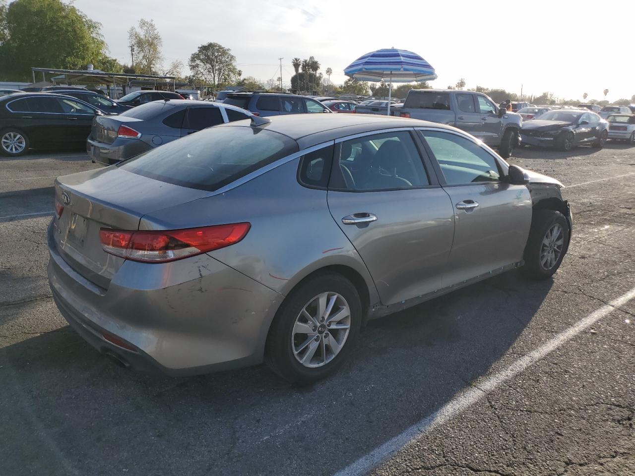 2017 Kia Optima - Image 3