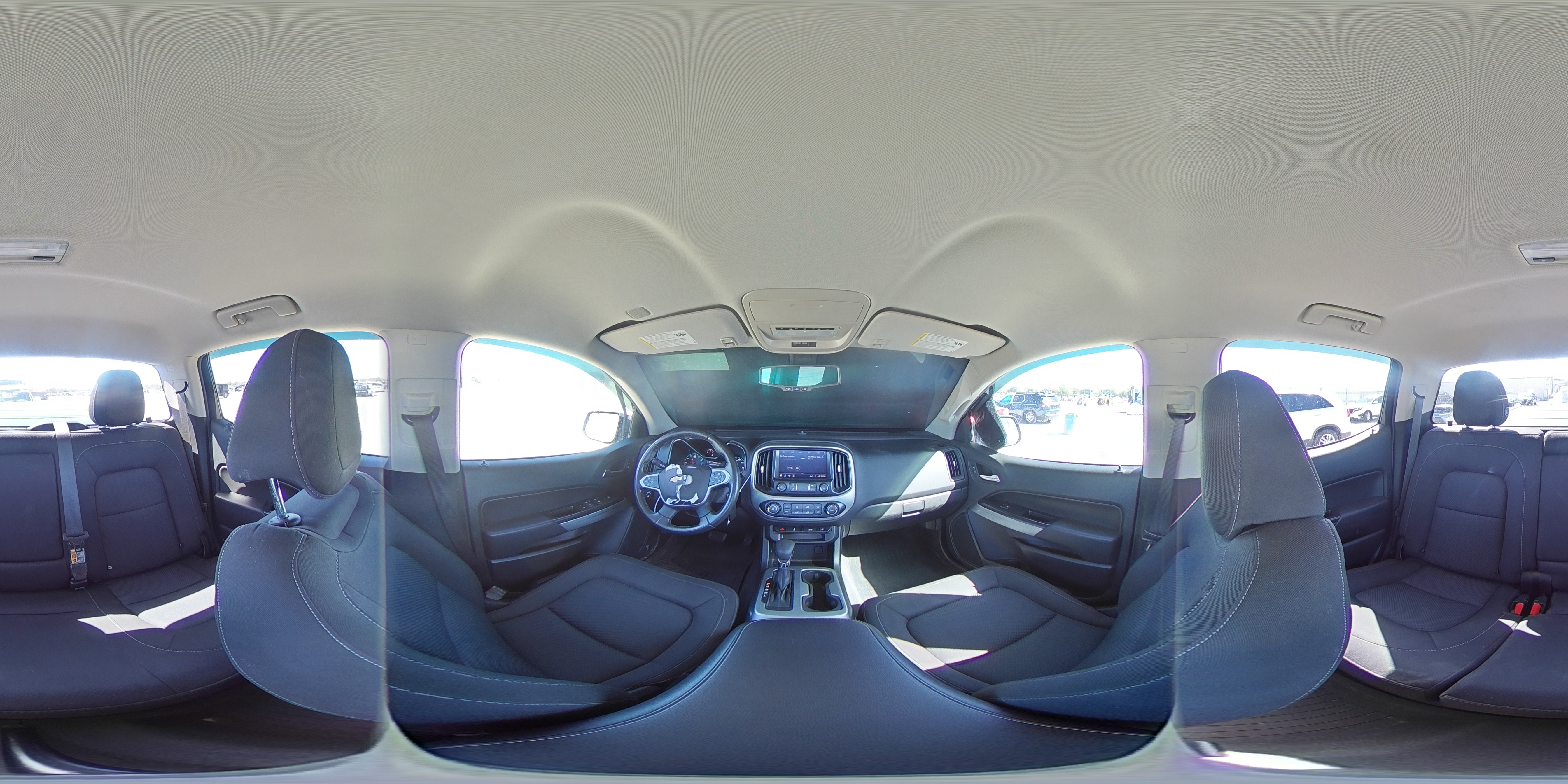 2022 Chevrolet Colorado - Image 16
