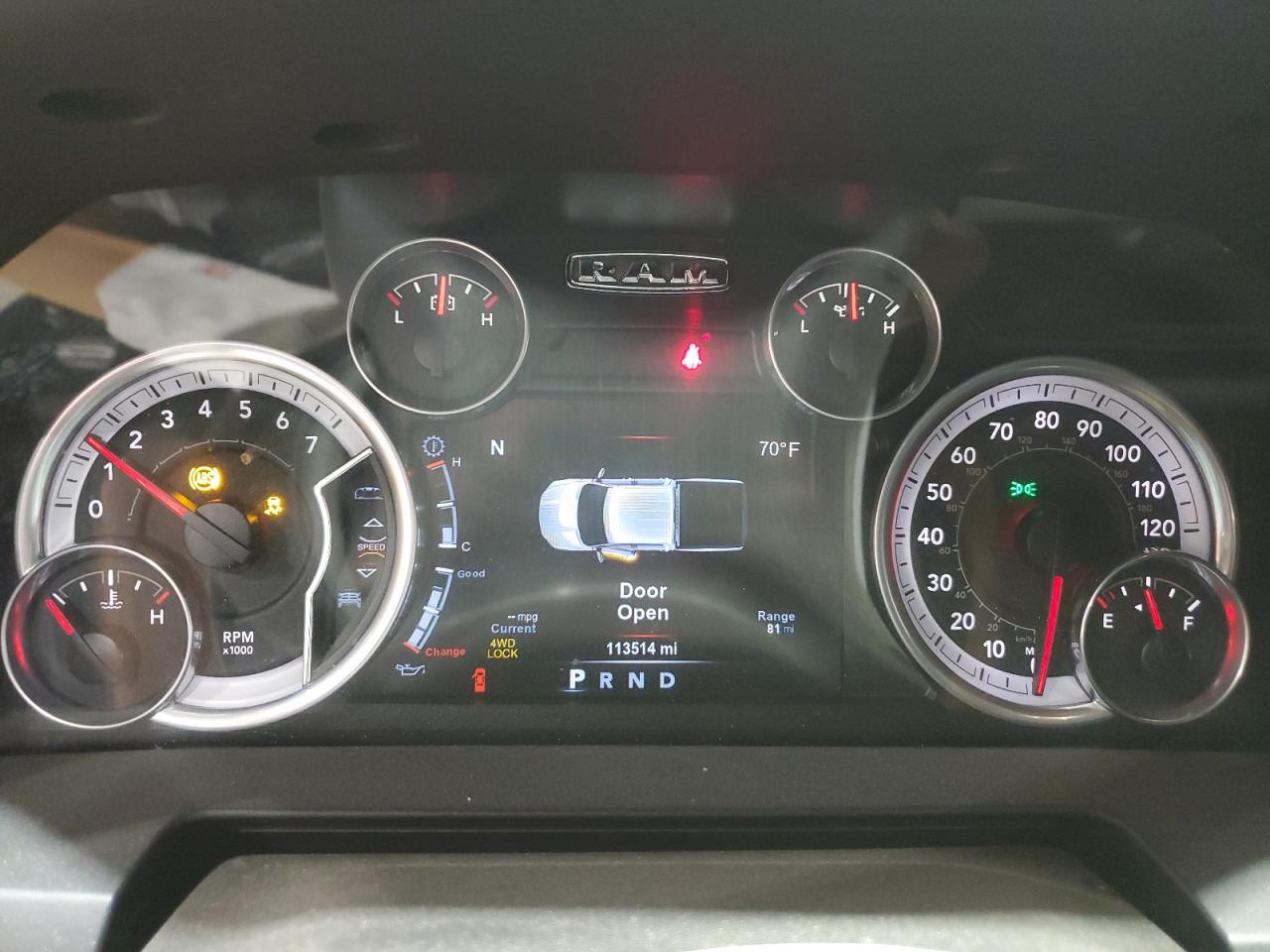 2015 RAM 1500 - Image 9