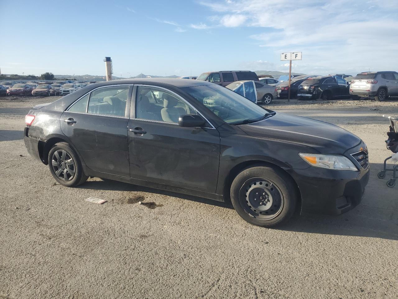 2011 Toyota Camry - Image 4