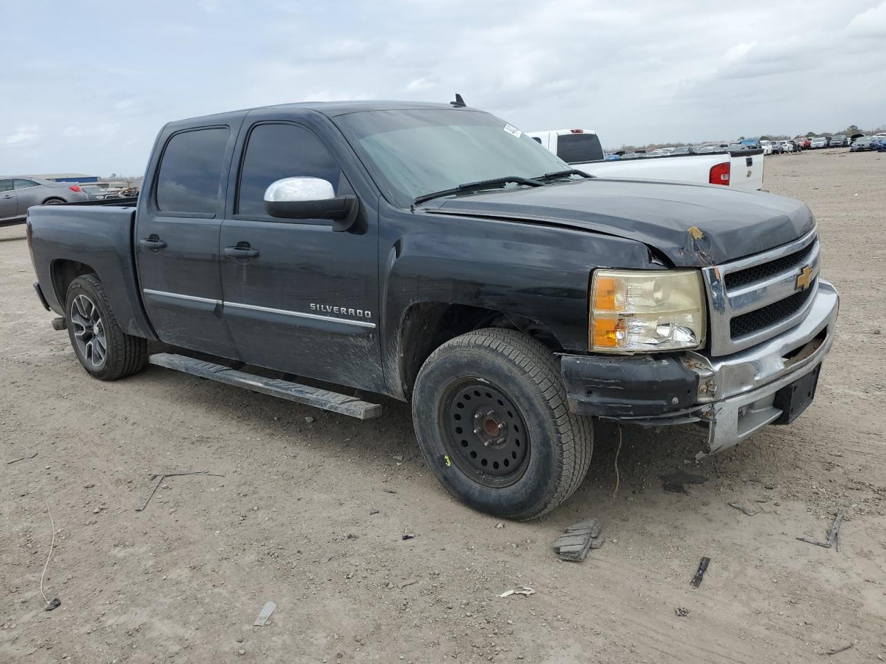 2013 Chevrolet Silverado - Image 4