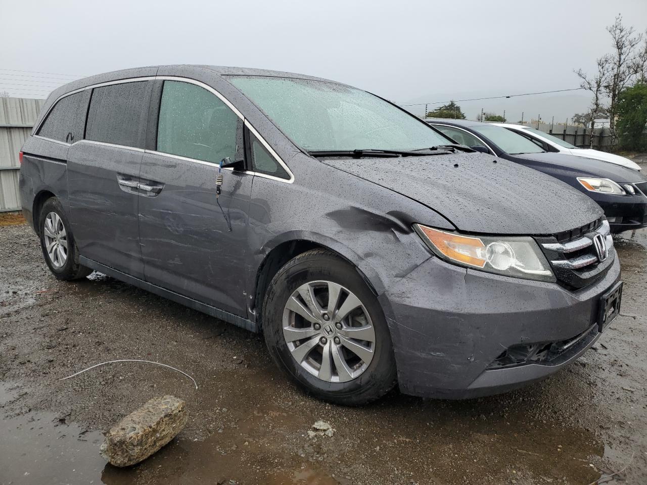 2015 Honda Odyssey - Image 4