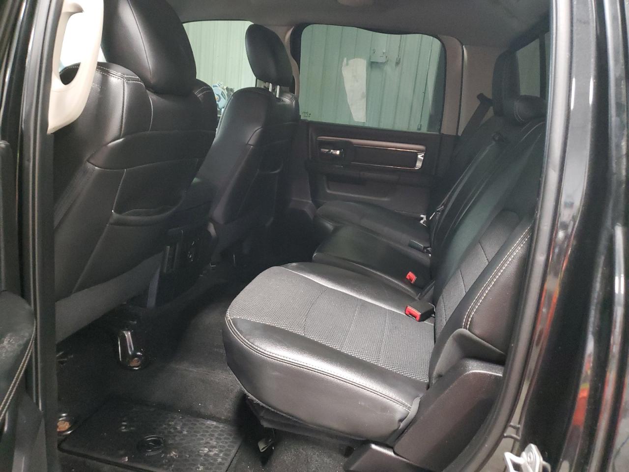 2016 RAM 1500 - Image 10