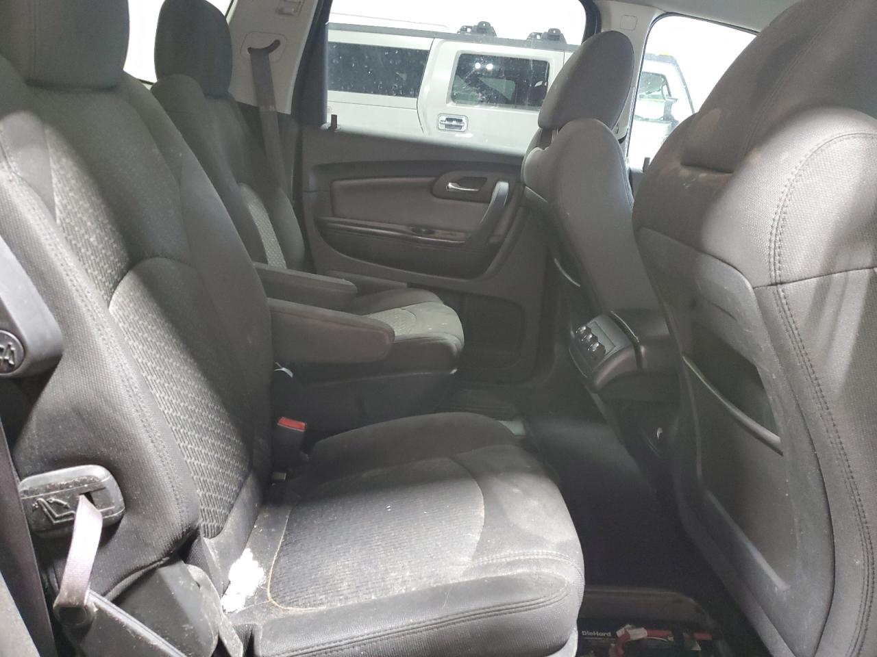 2012 Chevrolet Traverse - Image 11